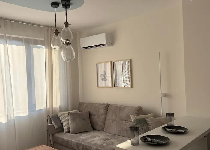 Comfort In - Modern, Bright By Flat Mаnаger *